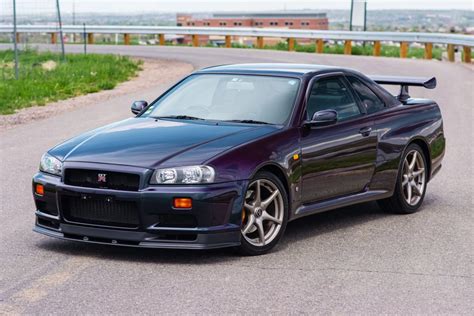 Nissan SKYLINE for sale